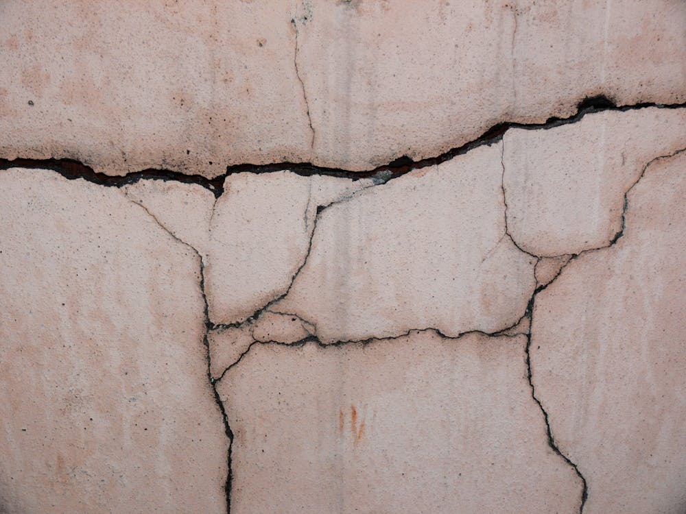 a crack in a foundation